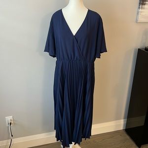 NWT BloomChic Navy V-Neck Calf-Length Dress with Pleated Skirt, Size 14-16